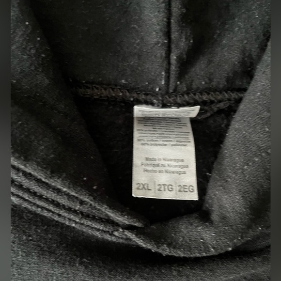 Vintage BLM Hoodie (XXL) – Empowering Art Design - Picture 3 of 4